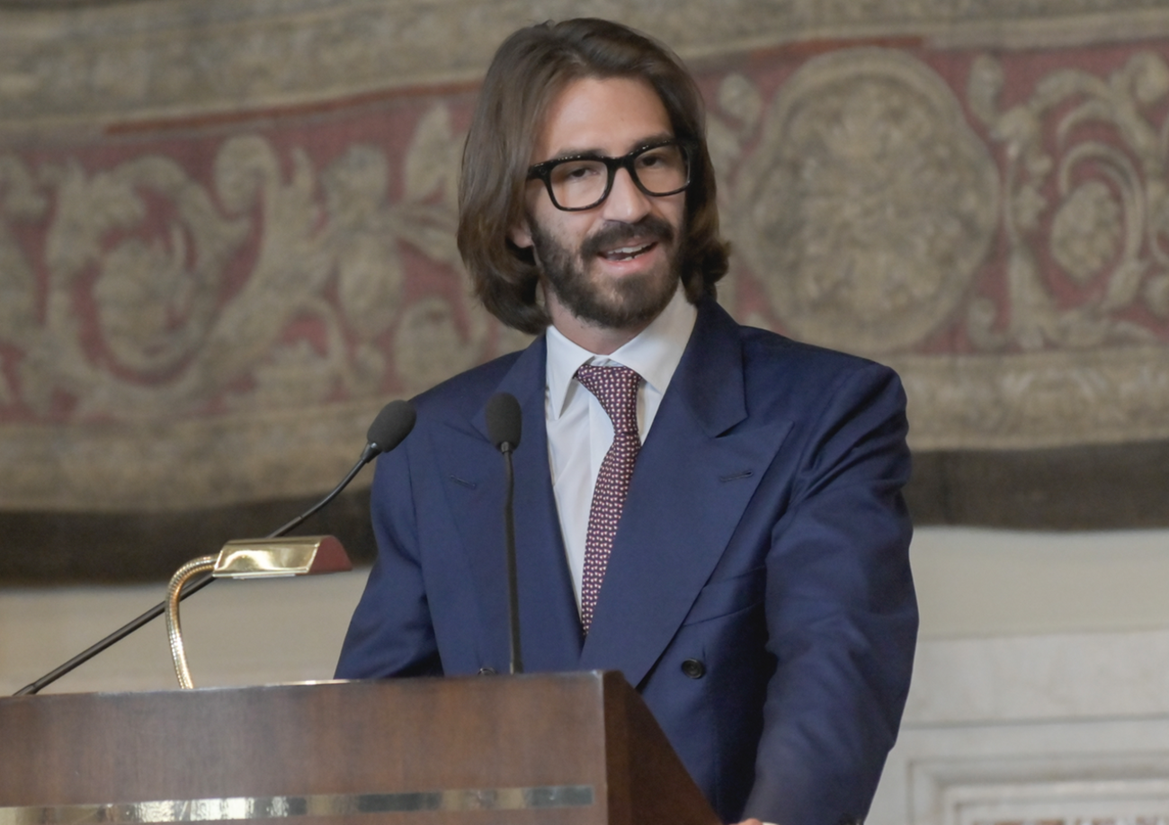 Leonardo Maria Del Vecchio si d&agrave; alle bistecche? Ecco come investe su Carnissage a Brera, steak house di lusso, con Martino Uzzauto. E in cucina c&rsquo;&egrave; uno chef che ha lavorato con Gordon Ramsay&hellip;