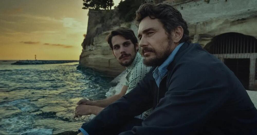 Abbiamo visto Hey Joe, il film con James Franco, al cinema. Ma com&#039;&egrave;? E cos&rsquo;hanno lasciato gli americani a Napoli? Sigarette, Jack Daniel&rsquo;s, navi da guerra e un&rsquo;idea: che al giusto prezzo tutto &egrave; in vendita&hellip;