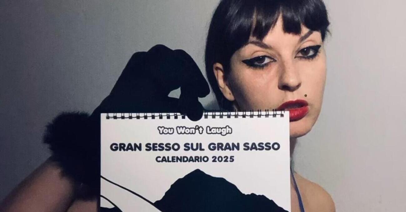 La vera rivoluzione nell&rsquo;arte? Si chiama Anna Piera Di Silvestre. Tra pelapatate totemici, angelici strumenti, Sal&ograve; di Pasolini e icone sexy: ecco perch&eacute; le sue opere spaccano i cu*i