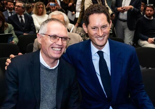 Ok, ma che caz*o sta succedendo tra John Elkann e Stellantis? Tra crisi, eredit&agrave; Agnelli, Marchionne e Tavares out, cosa c&rsquo;entra Darwin?