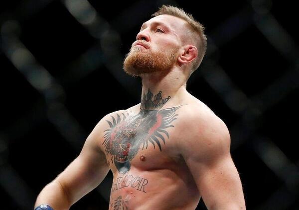 Conor McGregor steso da Joe Rogan: &ldquo;Gli piace la coca, non so se torner&agrave; in Ufc&rdquo;. Ko definitivo all&#039;immagine e alla carriera dopo stupri, feste e tradimenti?