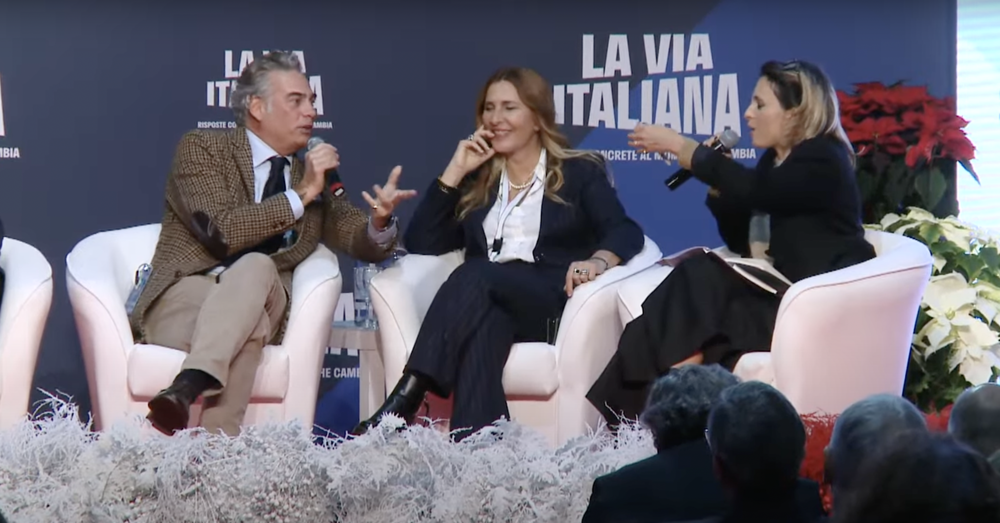 Roberto Parodi show ad Atreju: &ldquo;L&rsquo;elettrico? Sta sfondando l&rsquo;industria dell&rsquo;auto&rdquo; (vedi Stellantis e John Elkann). E poi asfalta Monica Giandotti: &ldquo;Ci conosciamo da tre minuti e gi&agrave; non sono d&rsquo;accordo&hellip;&rdquo; Mentre su Beppe Sala e le piste ciclabili&hellip;