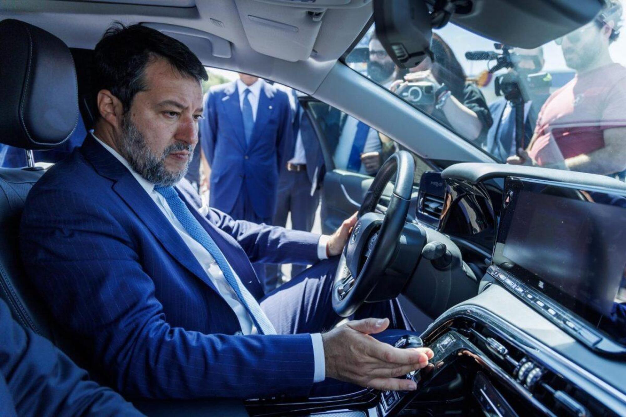 matteo salvini auto ministro