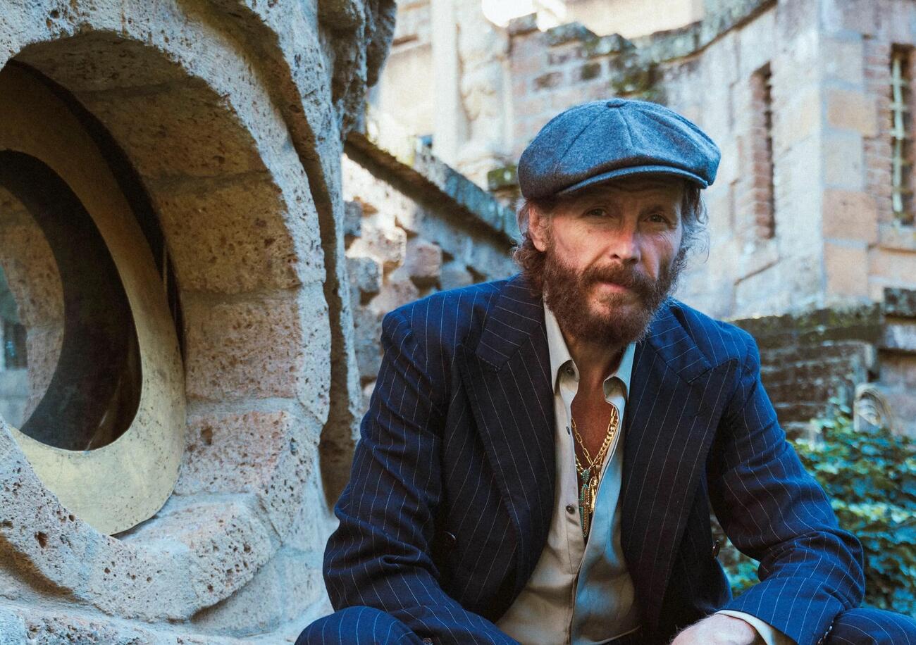 Jovanotti, ma com&rsquo;&egrave; il suo nuovo singolo &ldquo;Montecristo&rdquo;? Un brano scomposto, con un grande titolo e un grande arrangiamento (di Dardust). Ma ci ha convinto? Non del tutto. Ecco perch&eacute;&hellip;