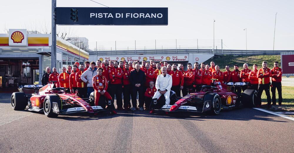 [VIDEO] Anche i piloti piangono: l&rsquo;ultimo regalo della Ferrari a Carlos Sainz sceso in pista a Fiorano &egrave; un pugno nello stomaco