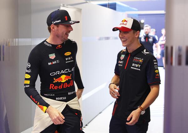 S&igrave;, &egrave; successo davvero: Perez &egrave; stato licenziato dalla Red Bull, che lo ha gi&agrave; sostituito. E intanto Verstappen ammette: &quot;Ho fatto dei colloqui&quot;