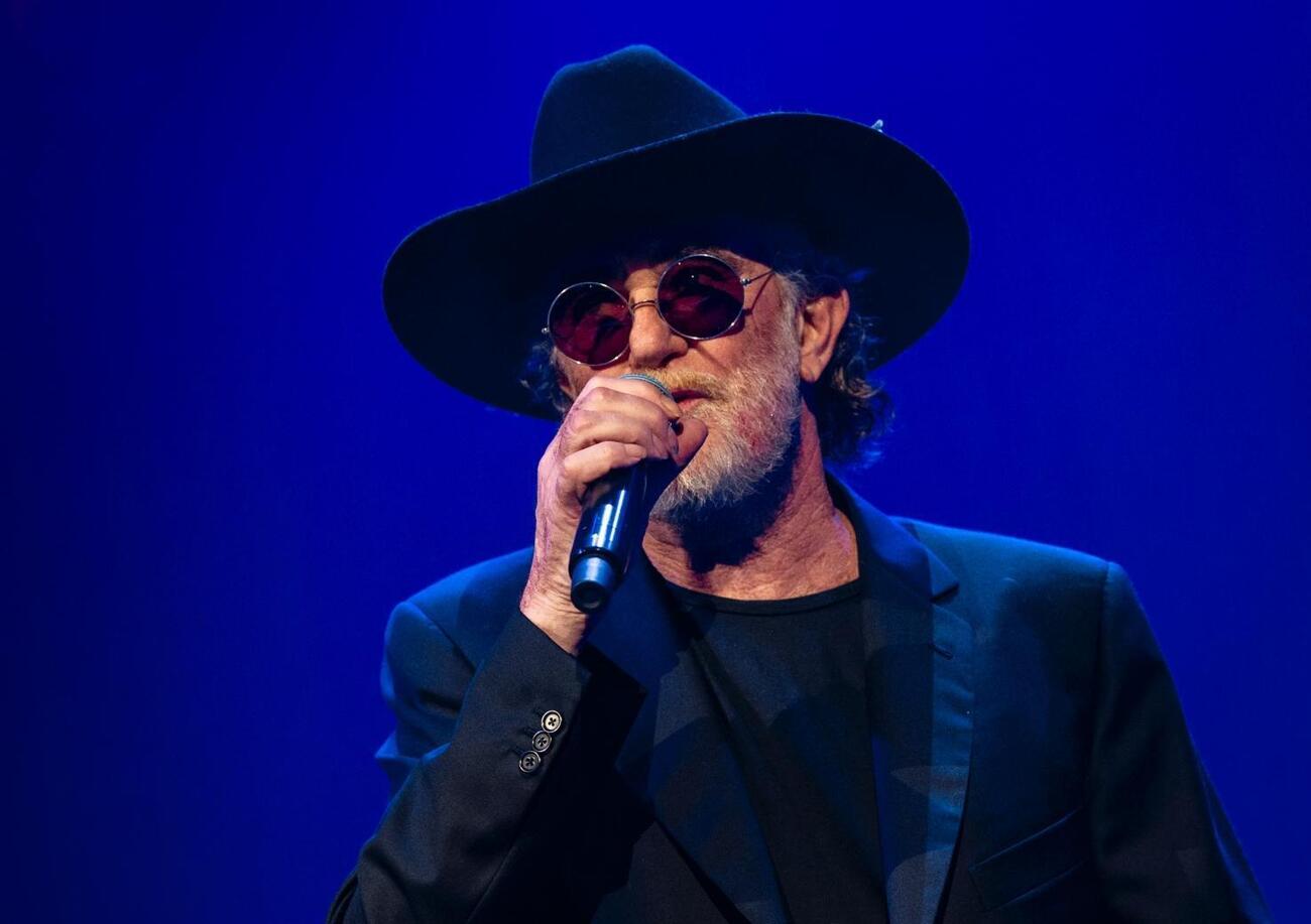 De Gregori contro la musica nelle pubblicit&agrave;: ma allora le sue &ldquo;La storia siamo noi&rdquo; e &ldquo;Sempre e per sempre&rdquo; che ci sono a ogni spot Enel da mesi e mesi in tv?