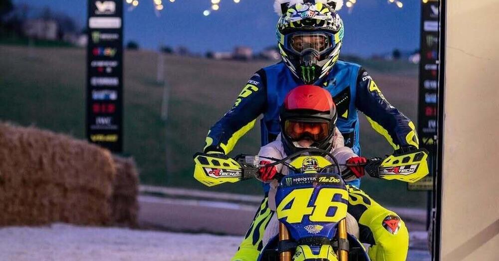 [VIDEO] Il Natale dei piloti: dai regali &ldquo;indimenticabili e da paura&rdquo; a Valentino Rossi Santa Claus al Ranch