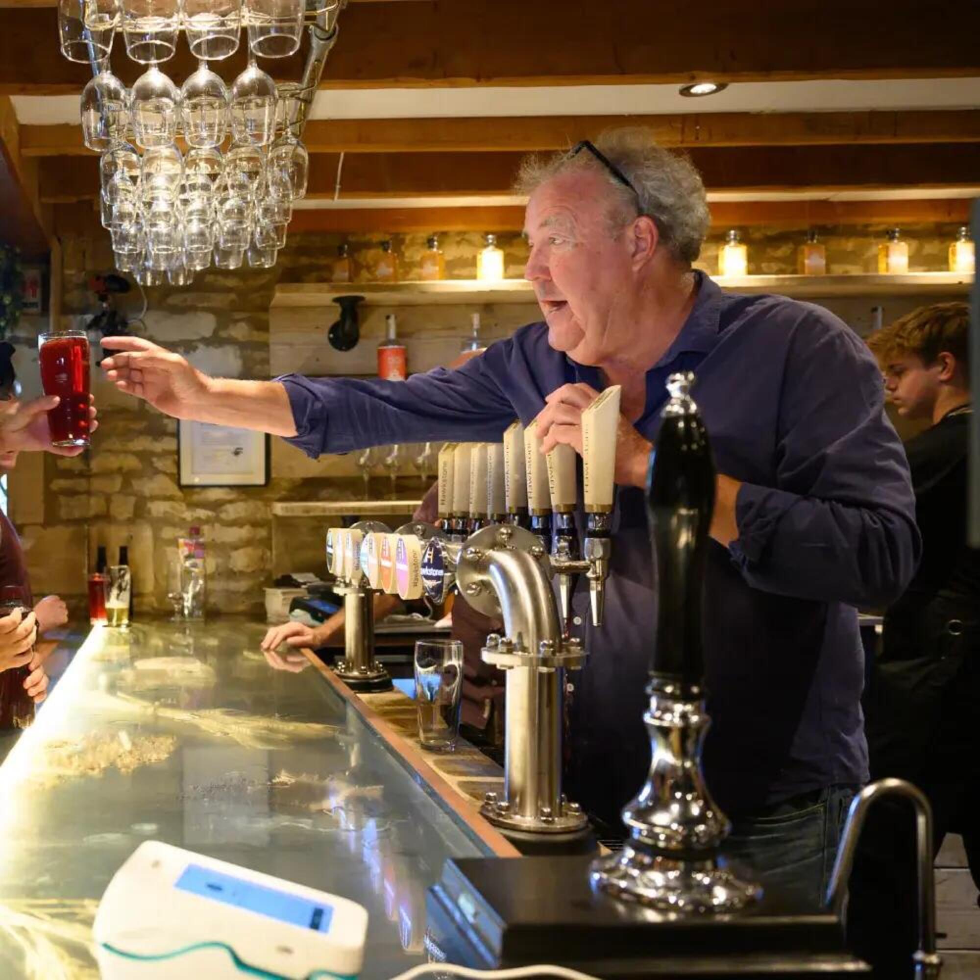 Jeremy Clarkson al Farmer&#039;s Dog Pub