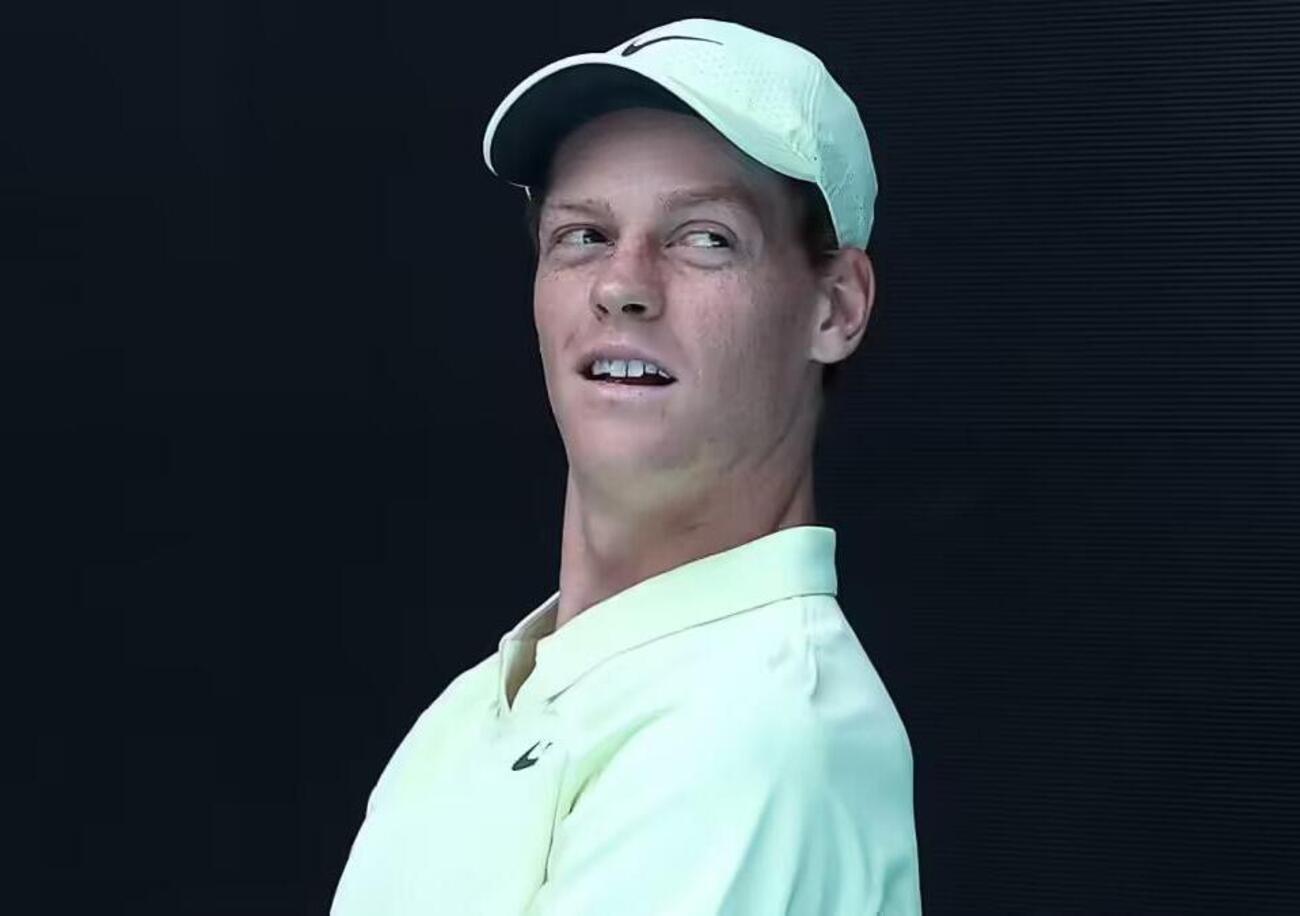 Ma chi &egrave; Kyrgios per fare la morale a Sinner? &ldquo;Drogato denunciato per aver picchiato la fidanzata&rdquo;: l&#039;attacco dell&#039;ex numero uno del tennis Roddick che difende Jannik sul caso doping Clostebol