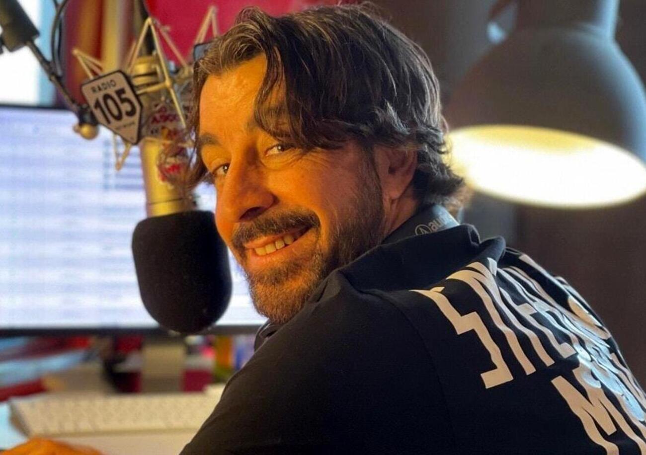 Ma perch&eacute; lo Zoo di 105 non &egrave; in onda? Marco Mazzoli asfalta chi lo critica e ci spiega come stanno le cose. E sul&rsquo;incendio a Los Angeles e le responsabilit&agrave;: &ldquo;Altro che le put*anate sul cambiamento climatico...&rdquo;
