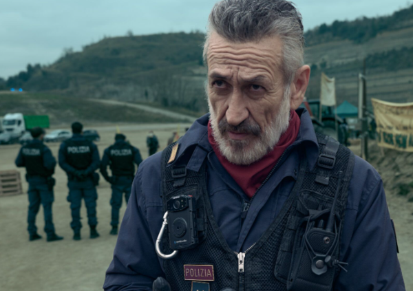 Abbiamo visto la serie &ldquo;Acab&rdquo; con Giallini su Netflix. Ma com&rsquo;&egrave;? I poliziotti sono veramente dei bastardi? E il &ldquo;tempismo&rdquo; con il caso Ramy&hellip;