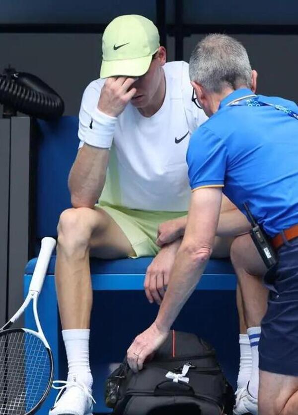 Australian Open, Sinner? Anche se sta male, Rune ne deve mangiare di pasta (o di w&uuml;rstel?) per batterlo. Ma come sta Jannik? E cosa ha avuto? Sonego killer dei baby fenomeni (anche Tien dopo Fonseca) e Alcaraz contro Djokovic...