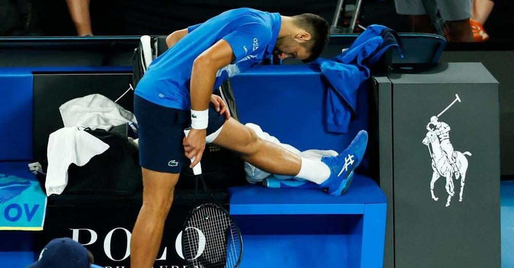 Australian Open, Djokovic batte Alcaraz, ma Bertolucci: &ldquo;Il medical time out? Pensate davvero che non ci sia tattica? Carlos? Ha voluto strafare e&hellip;&rdquo; E sul ritiro di Nole...