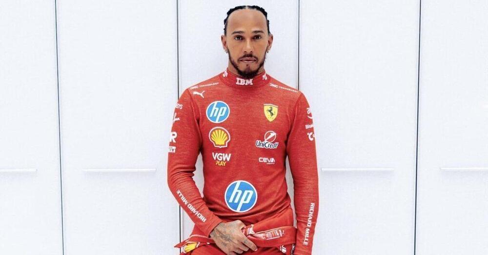 Dai social &egrave; tutto: Lewis Hamilton in rosso &egrave; roba da un milione e Ferrari ha gi&agrave; vinto