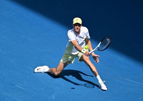 Australian Open, Sinner e la rivincita di Sonego, parla il suo ex allenatore Gipo Arbino: &ldquo;Jannik? Il rapporto con Cahill&hellip;Djokovic e il medical time out? &Egrave; uno stratega, ma Alcaraz&hellip;&rdquo;. E sulle semifinali con Zverev e Shelton&hellip;