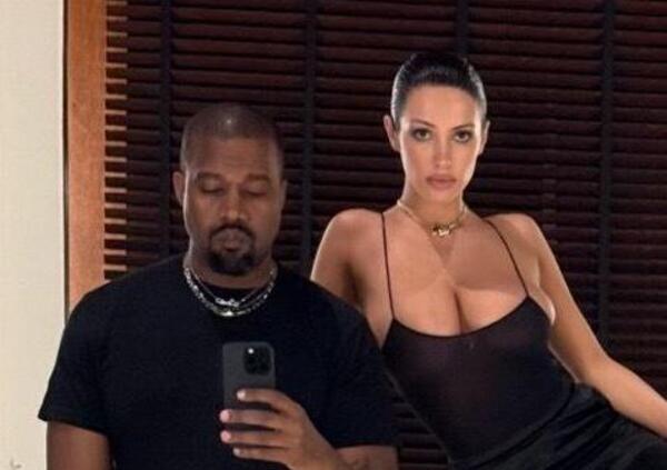 Kanye West usa Bianca Censori anche per l&#039;intimo? Ye lancia una nuova linea di abbigliamento per donna, identica a Skims di Kim Kardashian ma ispirata alla moglie?