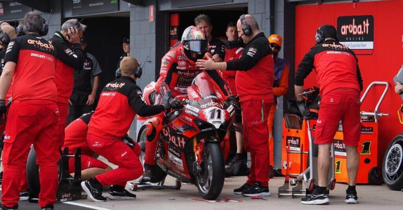 SBK 2025: senza Toprak la prima &egrave; di Bulega e Ducati, la seconda di Rea e Yamaha. E a Phillip Island sar&agrave; pit stop come in F1