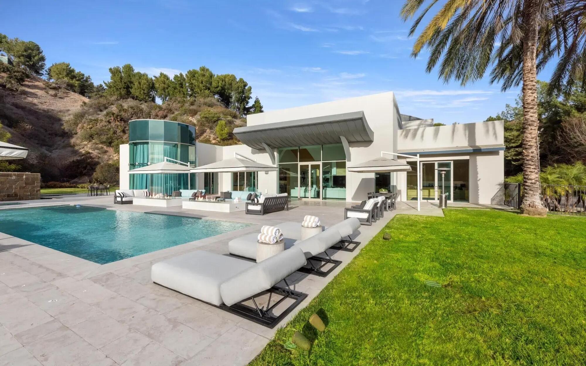 La villa da 35 milioni di dollari di Kanye West