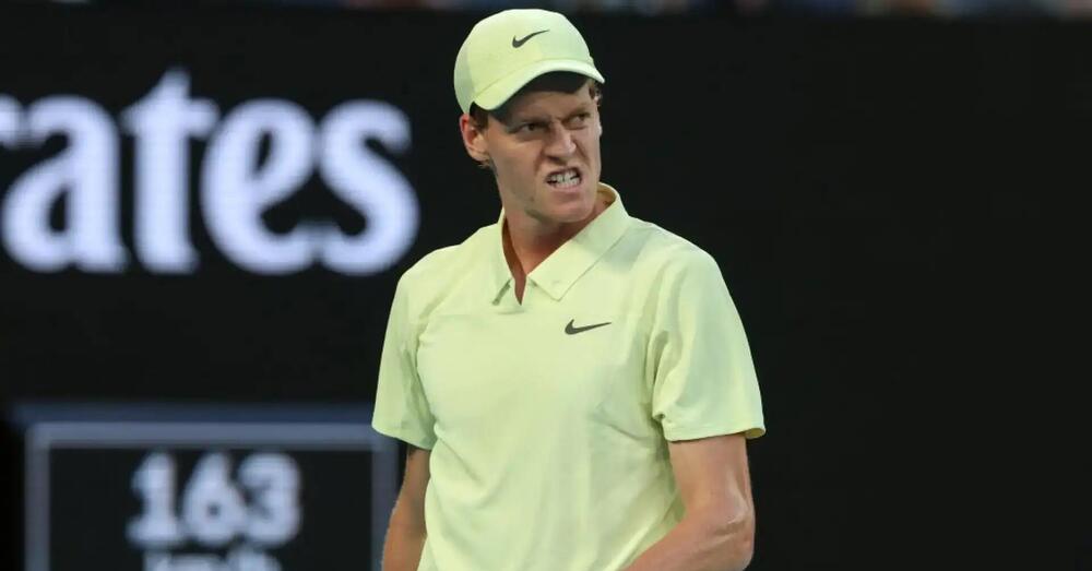 Australian Open, Sinner demolisce Shelton, parla Camporese: &ldquo;Jannik e Cahill? Peccato, ma pu&ograve; arrivare McEnroe. La finale contro Zverev? Insidiosa perch&eacute;&hellip;&rdquo;. Poi su Alcaraz, Djokovic e le condizioni del numero uno al mondo...