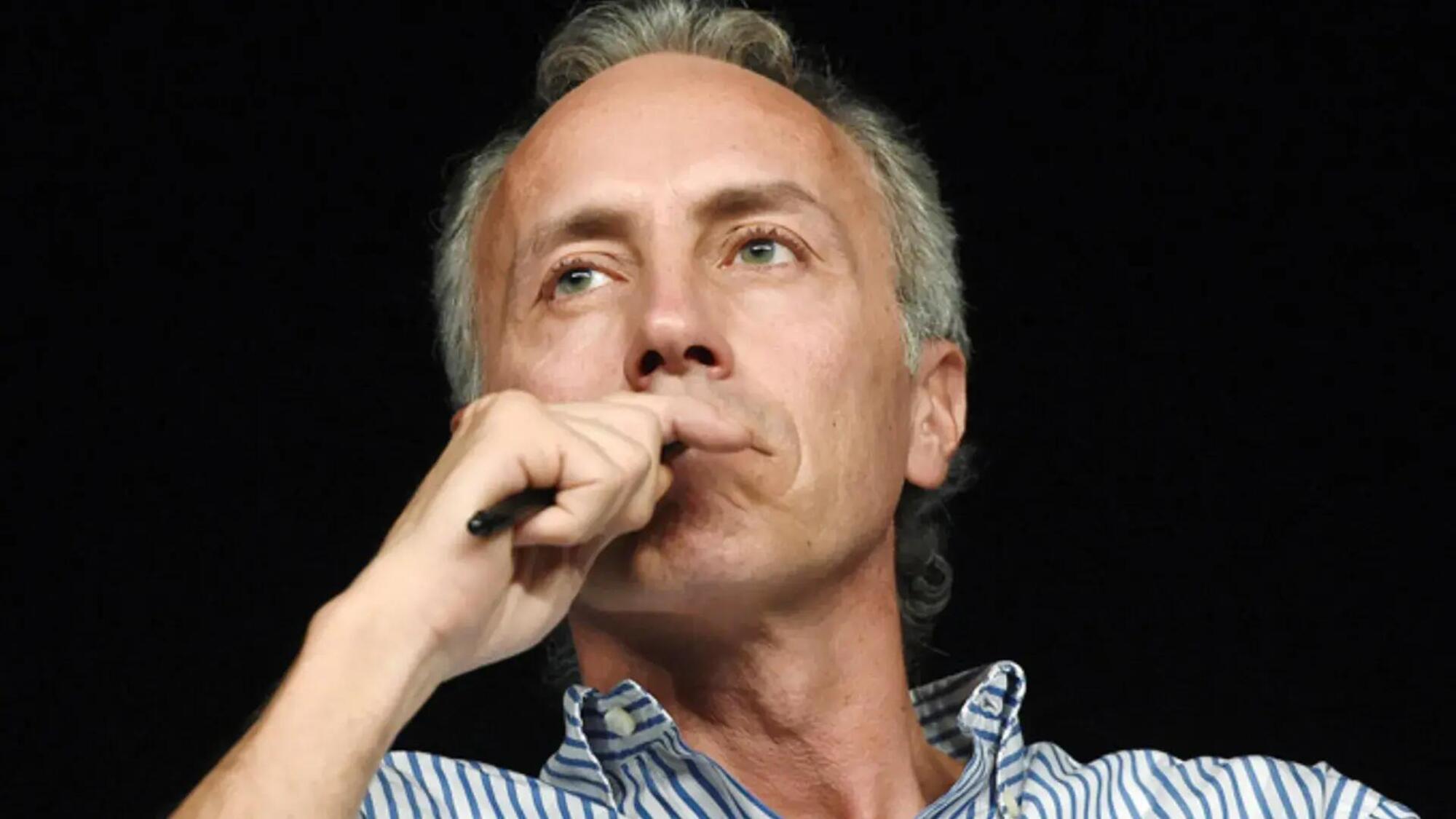 Marco Travaglio (vuoi mettere con Diego Bianchi?)