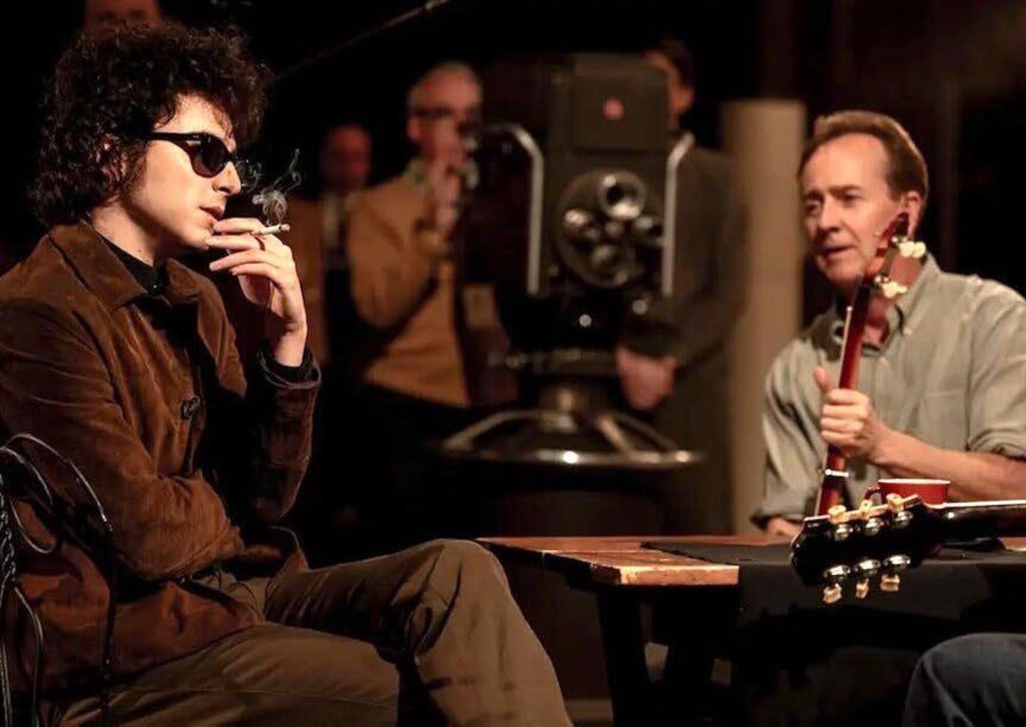 Bob Dylan e Pete Seeger in &quot;A Complete Unknown&quot;