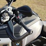 BMW R 1300 GS Adventure ASA: è davvero THE GOAT delle moto? Ecco come va