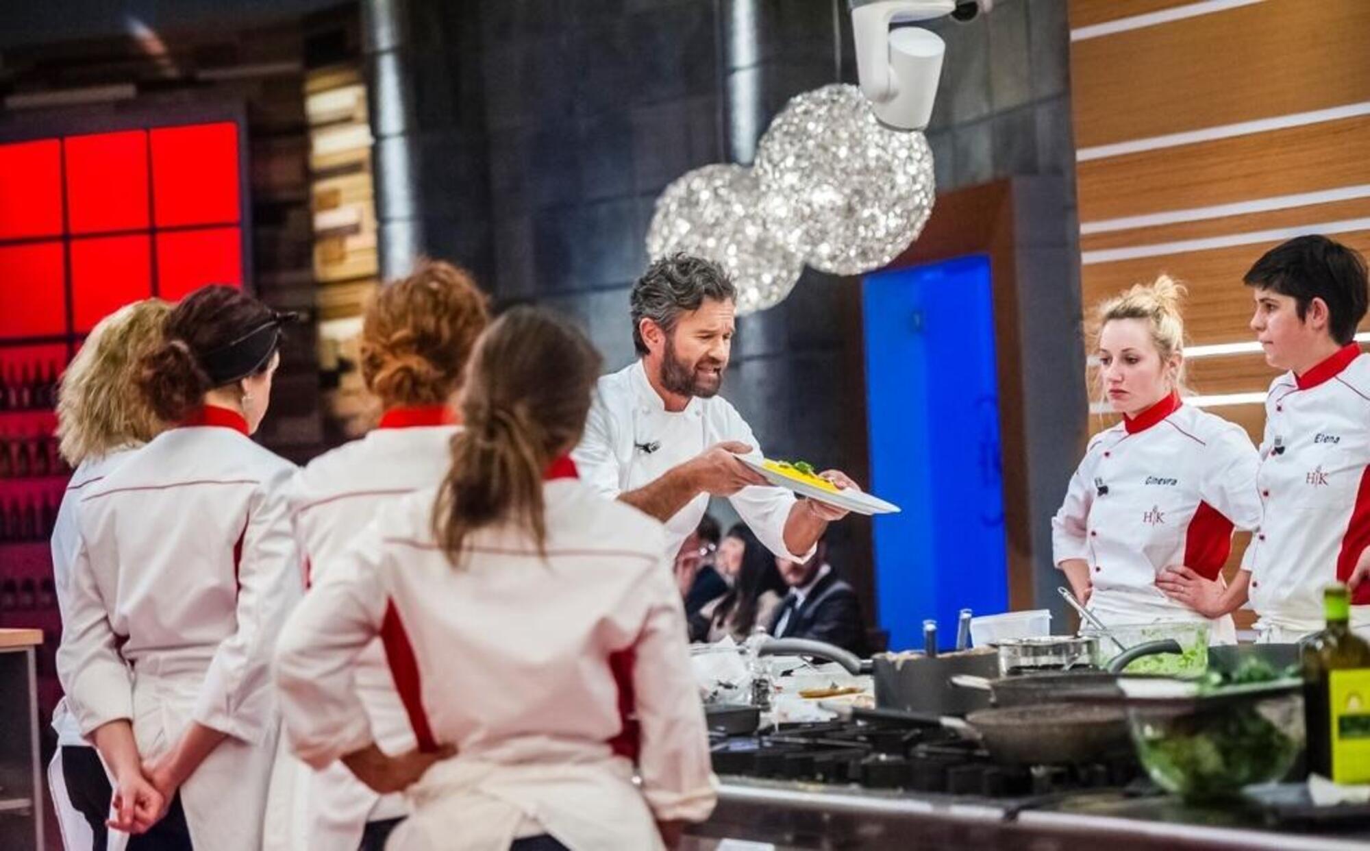 Carlo Cracco infuriato a Hell&#039;s Kitchen