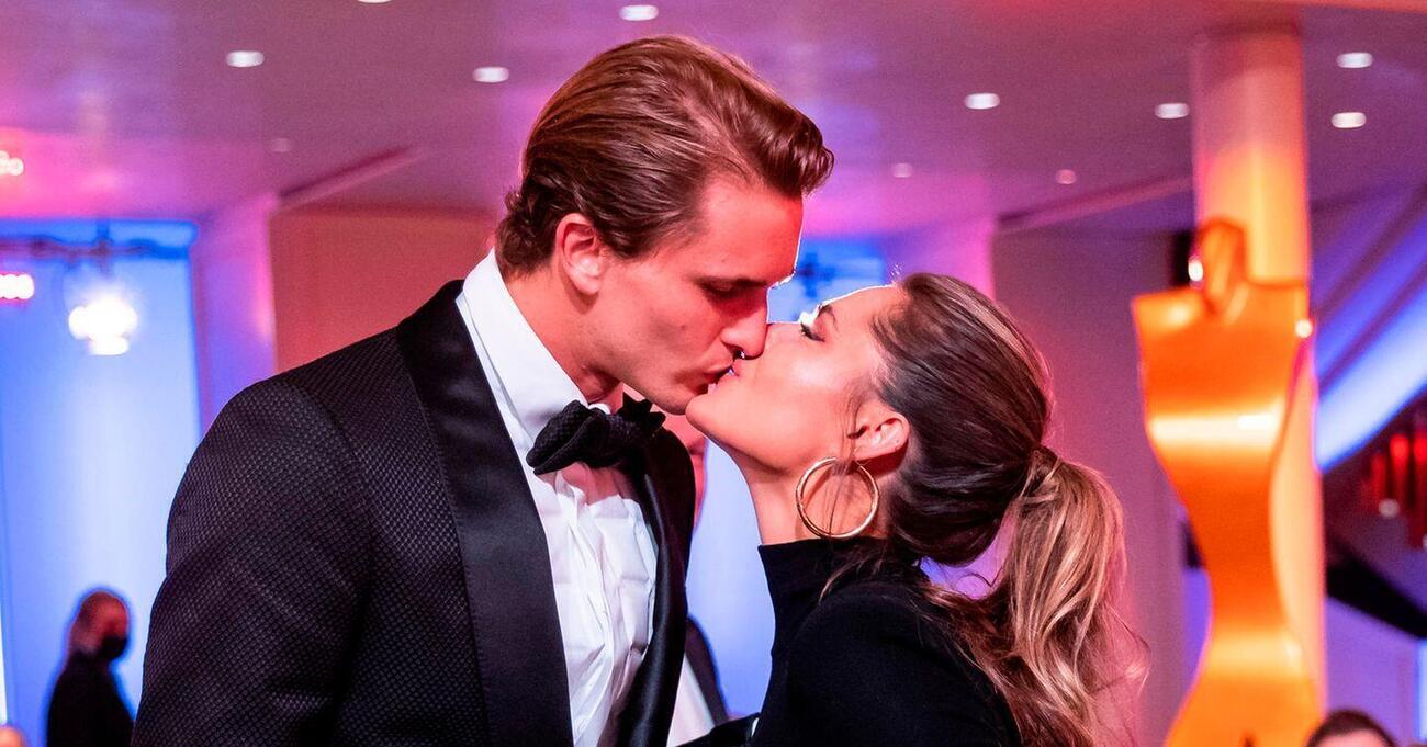 Ok, ma che ci fa Sinner con la fidanzata di Zverev? Quando non c&#039;&egrave; Anna Kalinskaya qualcosa rimane: la classe [VIDEO]