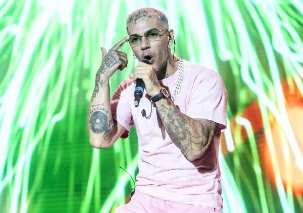 Emis Killa, Fedez, il caso ultras e le relazioni pericolose, a &ldquo;Lo Stato delle cose&rdquo; di Giletti (Rai 3) il direttore di MOW: &ldquo;Perch&eacute; le case discografiche stanno in silenzio?&rdquo;. E Fabrizio Corona su Falsissimo...