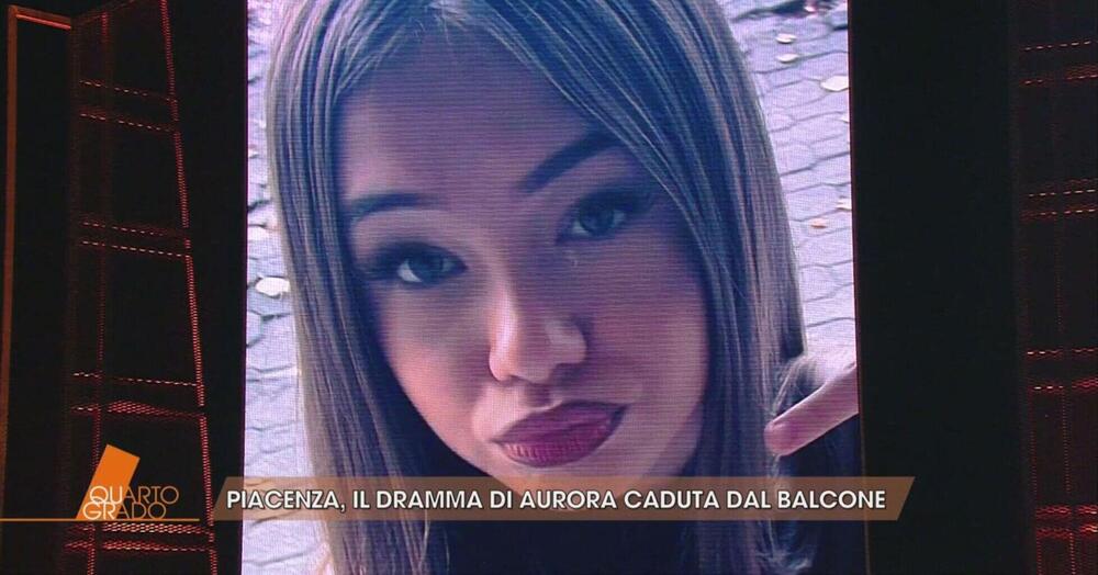 Aurora Tila non si &egrave; suicidata? L&#039;autopsia incastra l&#039;ex fidanzato: &quot;Le ha colpito le mani per farla cadere...&quot;. Ecco perch&eacute; e come mai qualcuno ha profanato il memoriale della 13enne di Piacenza...