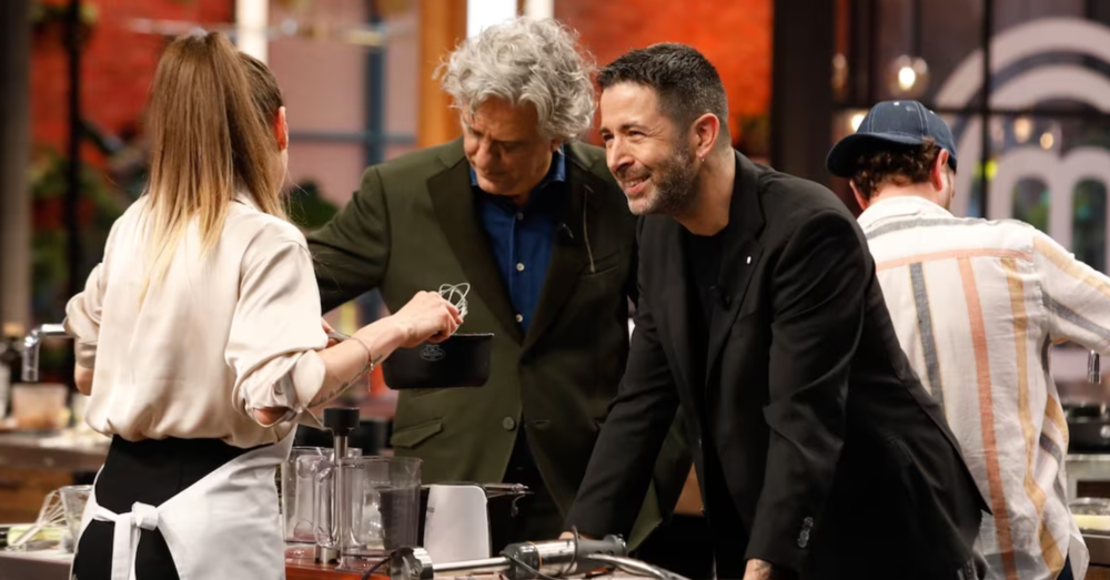 Le pagelle di Masterchef 14 (o Sanremo?): Pablo Trincia e i &ldquo;crimini gastronomici&rdquo; meglio di un podcast (7), Mary e le lenticchie immangiabili (3), Giorgio Locatelli dj (8), mentre Gianni, Claudio, Franco e Anna&hellip; 