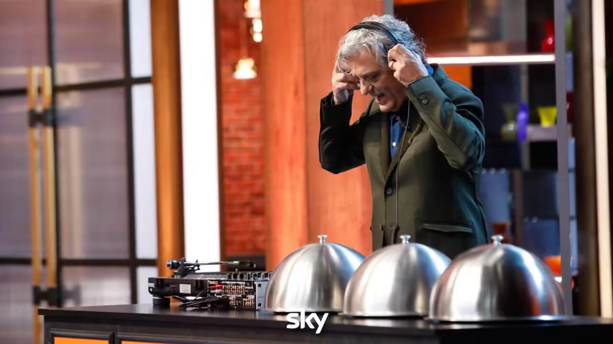 Giorgio Locatelli in versione dj per l'Invention Test