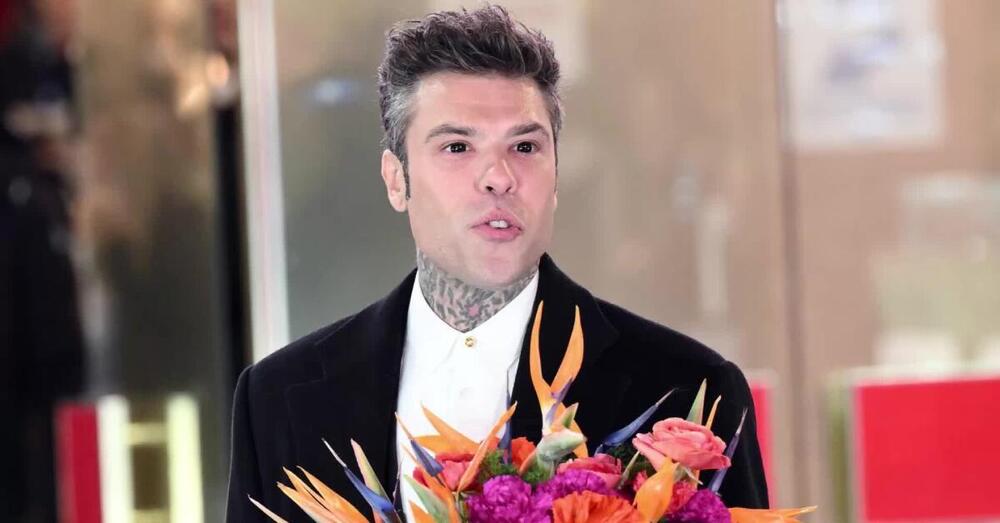 Sanremo vs Falsissimo: &egrave; Fedez contro Corona. &ldquo;Fabrizio? Che errore. Chiara Ferragni? Aggrappato a un filo di speranza&rdquo;. Le bombe del rapper sugli occhi, la musica, il Festival e...