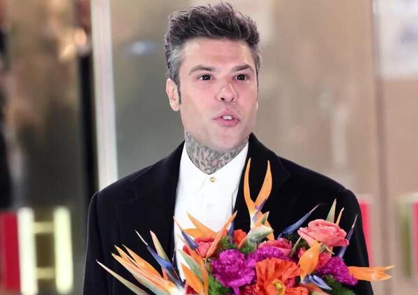 Sanremo vs Falsissimo: &egrave; Fedez contro Corona. &ldquo;Fabrizio? Che errore. Chiara Ferragni? Aggrappato a un filo di speranza&rdquo;. Le bombe del rapper sugli occhi, la musica, il Festival e...