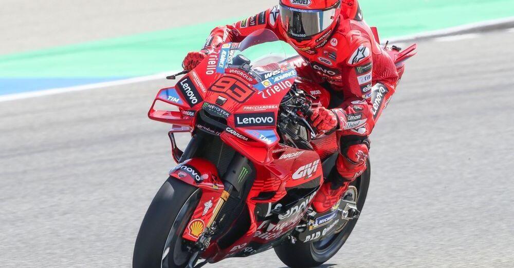 La &quot;scoppola correttiva&quot; di Marc Marquez (e non solo) nel Day 1 di Buriram: crono, sorprese, classifica e &quot;niente poker Ducati&quot;