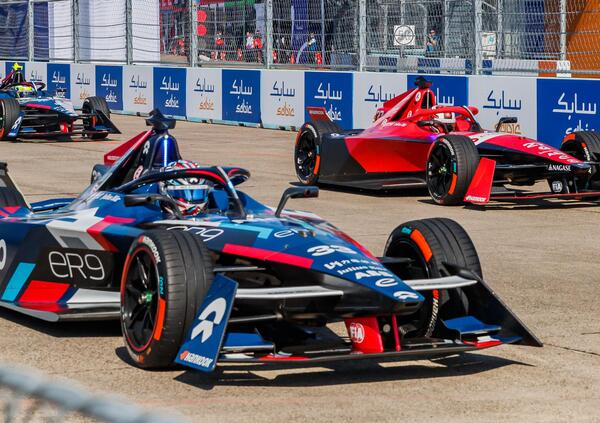 Ok, ma in che senso la Formula E far&agrave; correre i vip al posto dei piloti? Ecco l&#039;assurda nuova iniziativa del mondiale elettrico