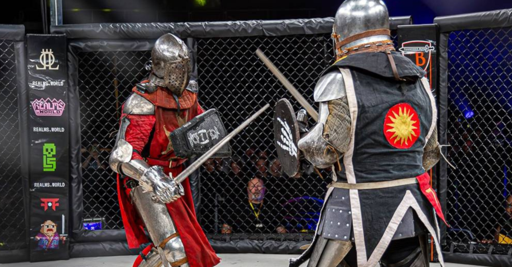 Ok, ma sapete cos&#039;&egrave; l&rsquo;Armored Mma? Altro che Conor McGregor, Kabhib e gli altri (che lo criticano), tra asce, spade e armature. Nuovo sport virale o fissa nerd? 