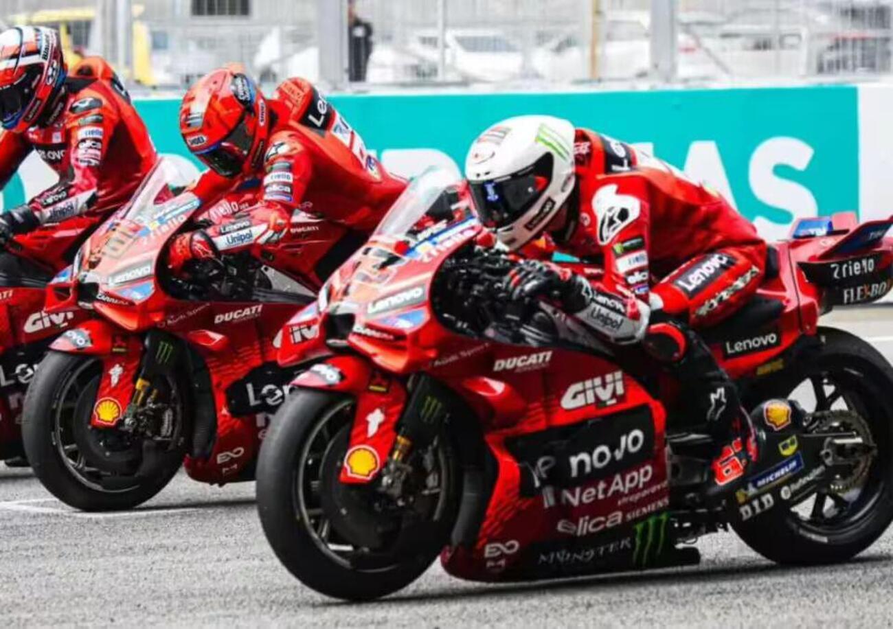 Marc Marquez gi&agrave; campione del mondo? S&igrave;, ma di provocazioni: &ldquo;io sono solo il secondo, il favorito &egrave; Pecco&rdquo;