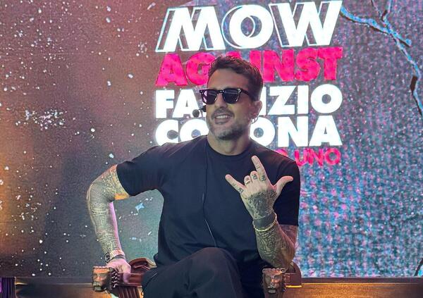 L&#039;intervista integrale di MOW against Fabrizio Corona: &ldquo;Non mi dichiaro antifascista&rdquo;. Ferragni? &ldquo;&Egrave; stata un mio crush&rdquo;. Fedez? &ldquo;L&#039;arresto di Lucci lo ha salvato e a Sanremo...&rdquo;. E sull&#039;amante di Giorgia Meloni...