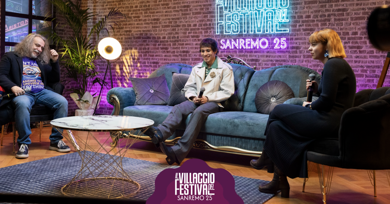Le interviste di Michele e Lucia Monina nel Salotto del Villaggio del Festival, Alex Wyse: &ldquo;A chi mi ispiro? Steven Tyler degli Aerosmith: &egrave; una fonte di libert&agrave;&rdquo;. E sulla necessit&agrave; di scrivere e Sanremo 2025&hellip;