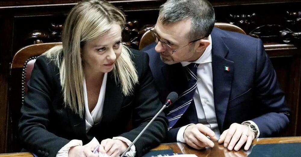 Andrea Delmastro condannato a 8 mesi non si dimette e Giorgia Meloni lo difende? Ci fa pure il sottosegretario alla Giustizia&hellip; Aveva ragione Berlinguer  (ma anche Almirante): ormai la democrazia &egrave; marcia