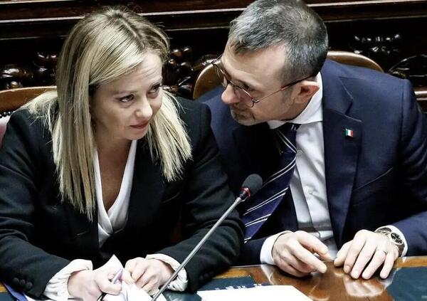 Andrea Delmastro condannato a 8 mesi non si dimette e Giorgia Meloni lo difende? Ci fa pure il sottosegretario alla Giustizia&hellip; Aveva ragione Berlinguer  (ma anche Almirante): ormai la democrazia &egrave; marcia