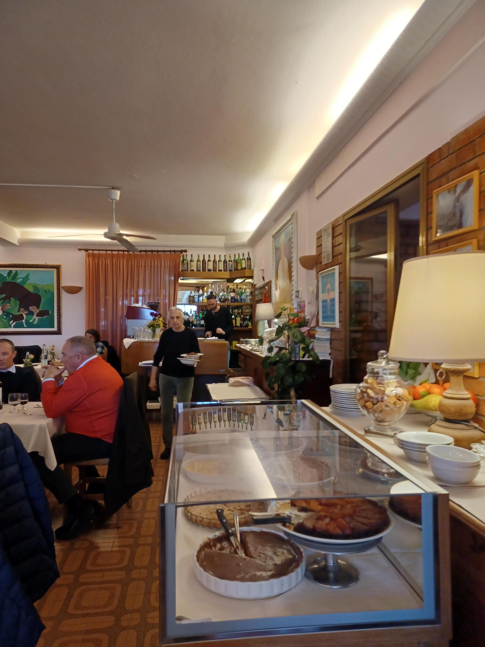 Il ristorante di famiglia di Lucio Corsi a Macchiascandona