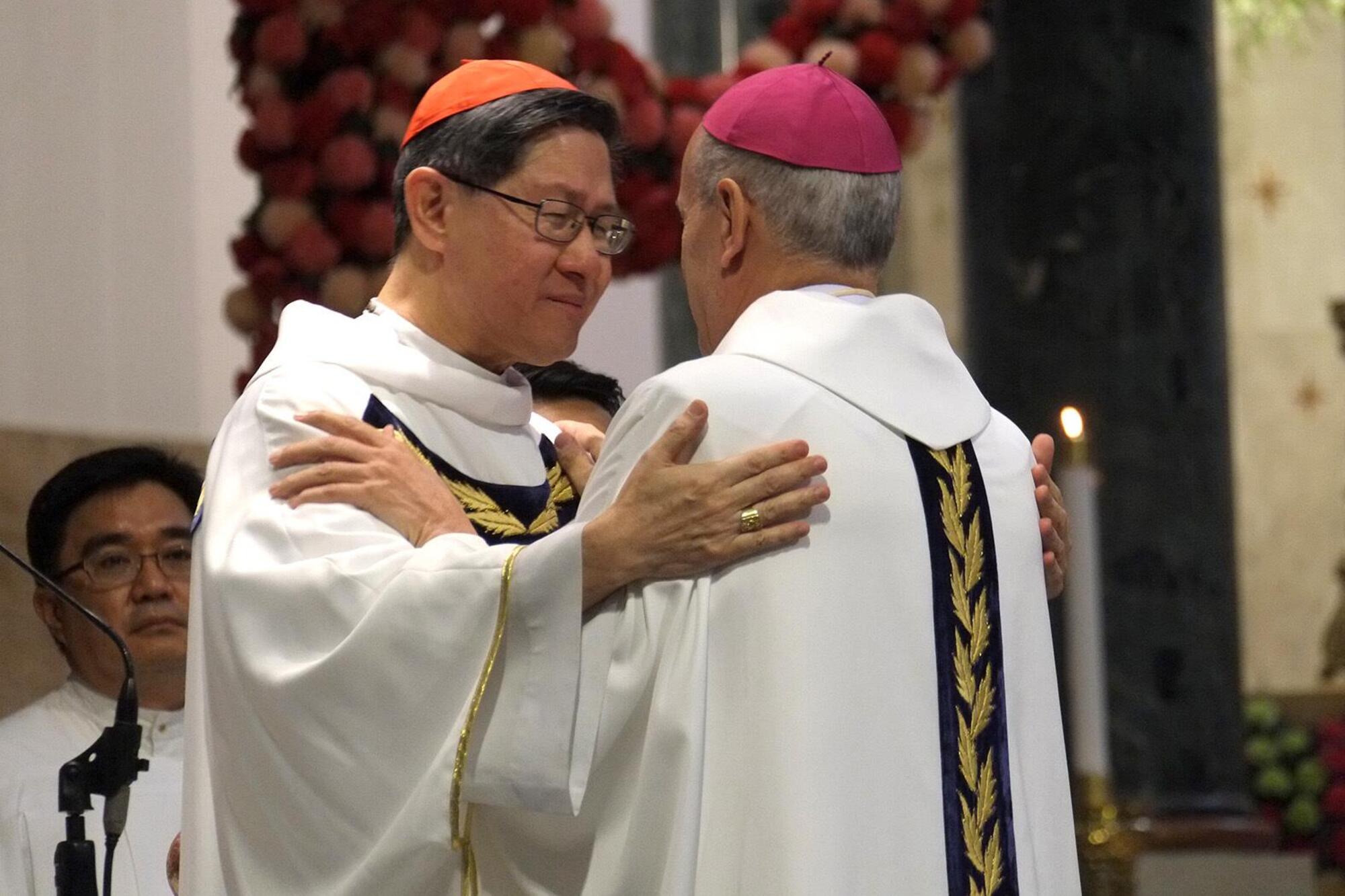 Il cardinale Luis Antonio Gokim Taglen e Papa Francesco