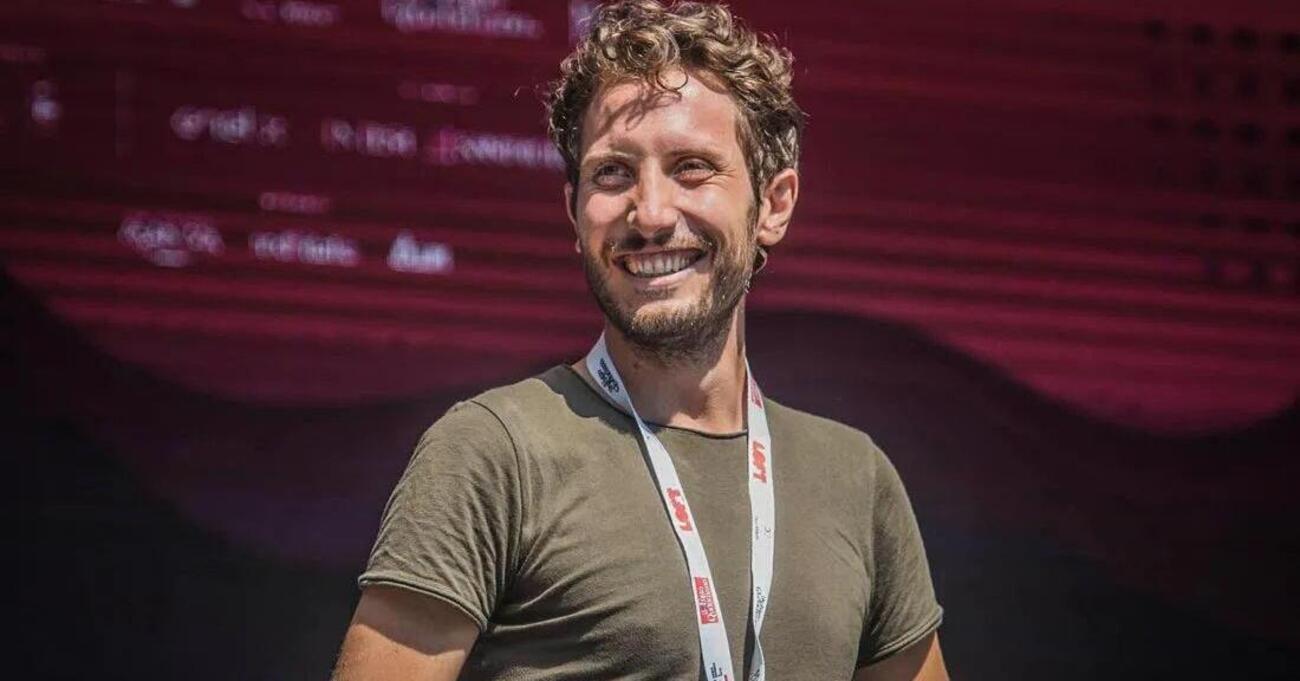 Mario Natangelo, Premio Funari: &ldquo;Censura? &Egrave; l&#039;effetto Streisand: se nascondi, si scopre in altre forme&rdquo;. E se per il vignettista del Fatto quotidiano Trump e Musk sono &ldquo;un incidente d&rsquo;auto&rdquo;, Papa Francesco&hellip;