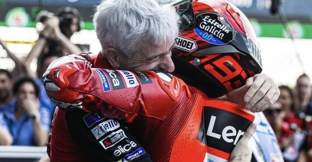 Gigi Dall&#039;Igna ha baciato la Ducati di Marquez? S&igrave;, e se vi accorgete di tutto adesso siete solo dei poveri complottisti