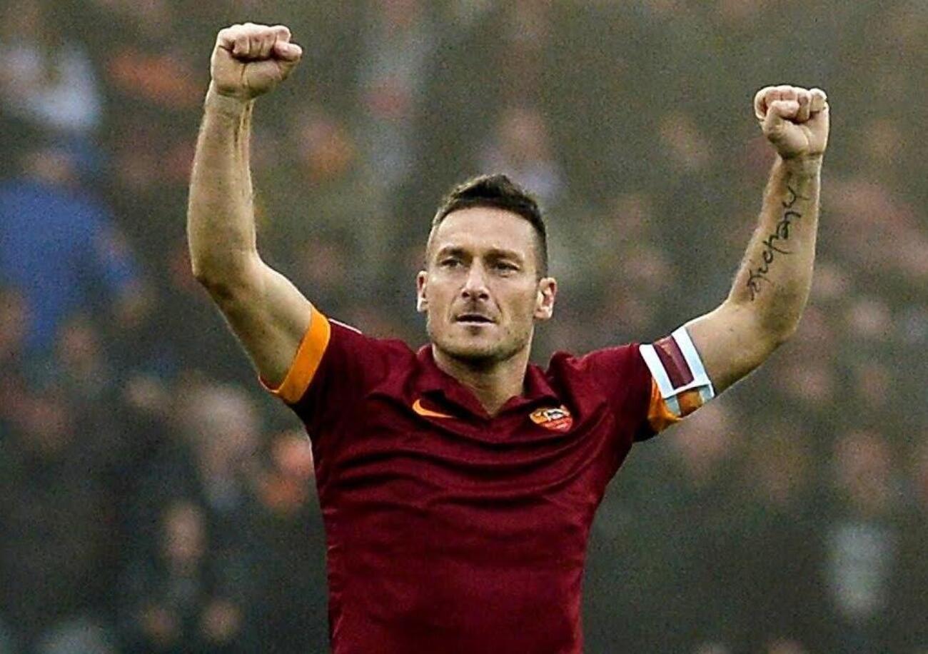 Le bombe di Francesco Totti: &ldquo;La Serie A? Mi hanno chiamato davvero. Gasperini? Non mi fa impazzire. Alla Roma vorrei Ancelotti. Spalletti? Ecco come sono andate le cose&hellip;&rdquo;. Poi su Cassano, Messi, Mourinho, Yamal e&hellip;