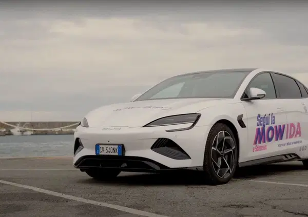 [VIDEO] Abbiamo provato la BYD Seal, la premium elettrica con cui abbiamo fatto impazzire Cristina D'Avena: ecco come &egrave; fatta, come va e perch&eacute; acquistarla