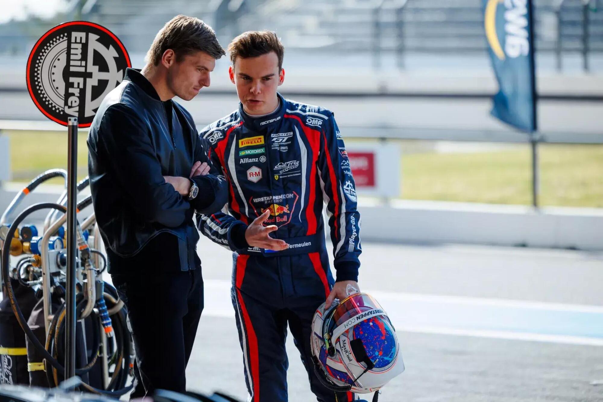 Max Verstappen e Thierry Vermeulen. I due sono cresciuti insieme, in quanto Raymond Vermeulen è uno storico amico di famiglia e manager del campione del mondo di Formula 1